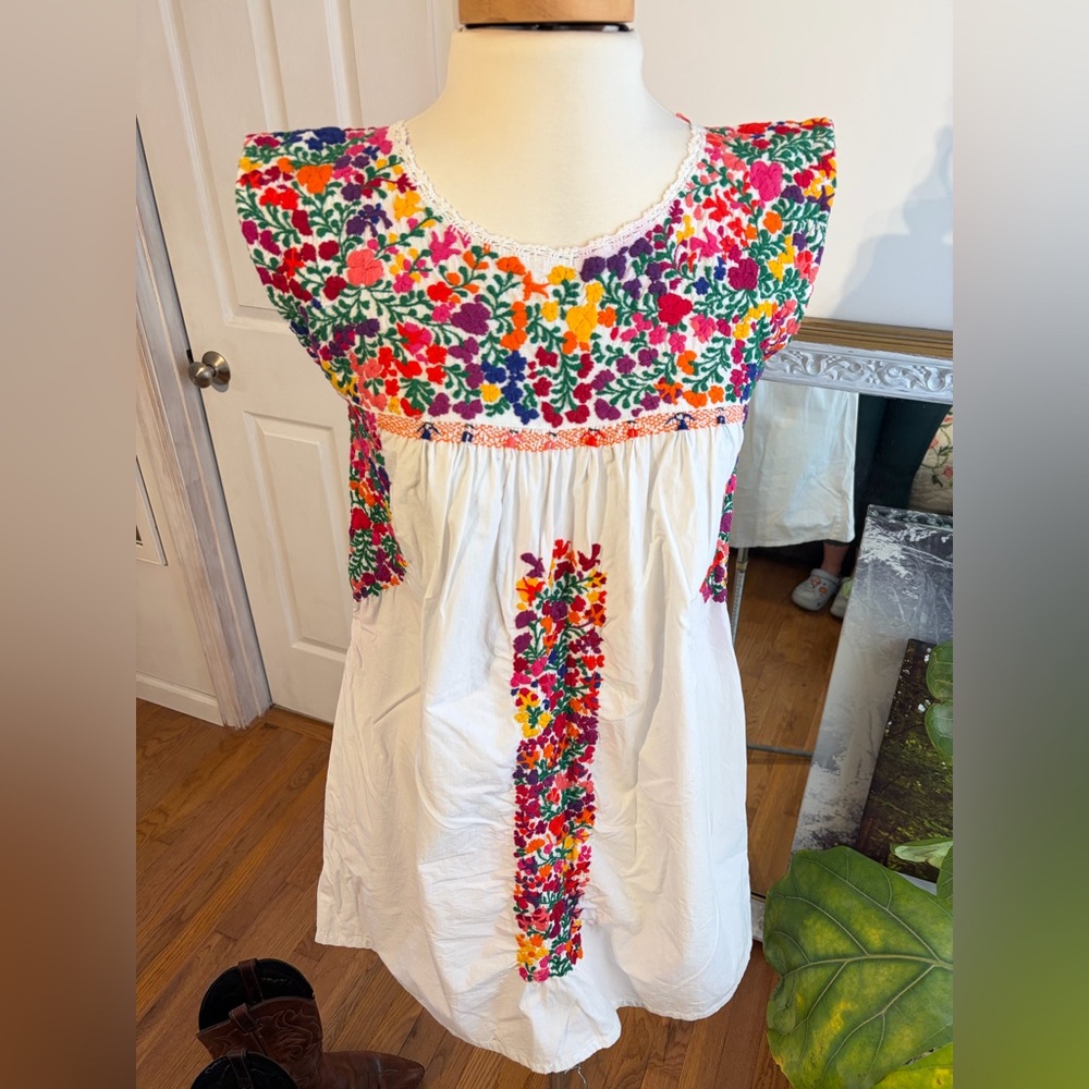 Santa Marguerite Oaxacan Embroidered Cotton Mini Dress Boho Folk Cottagecore